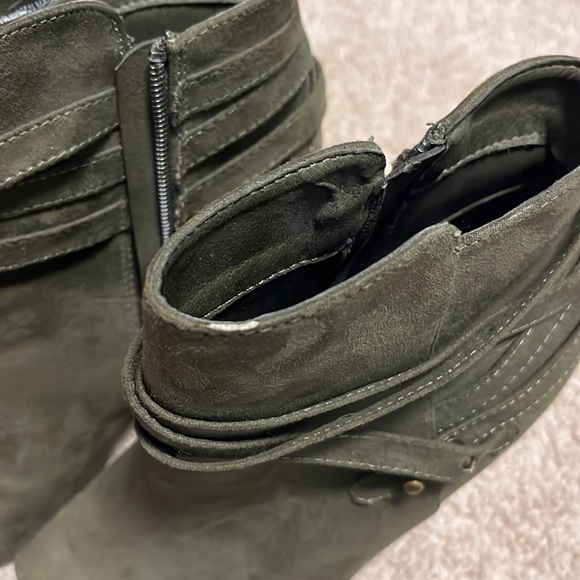 Just Fab Ankle Booties - Picture 2 of 8